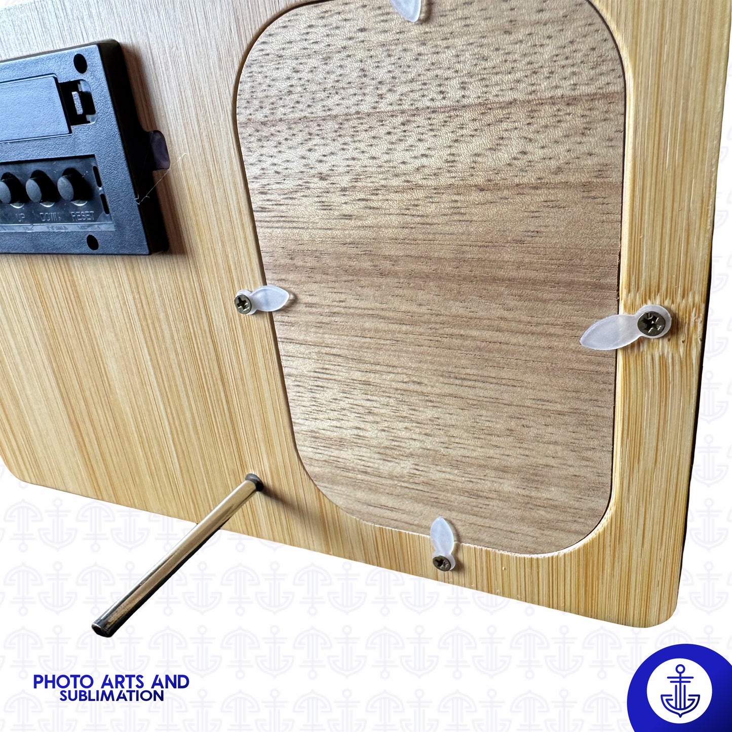 Reloj Digital de Madera con Placa Sublimable